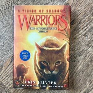 Hardcover Book Warriors The Apprentice’s Quest Erin Hunter Cats Vision Shadows